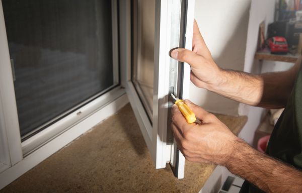 Dual Pane Window Repair in Green Valley