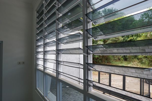 Jalousie Window Repair in Green Valley