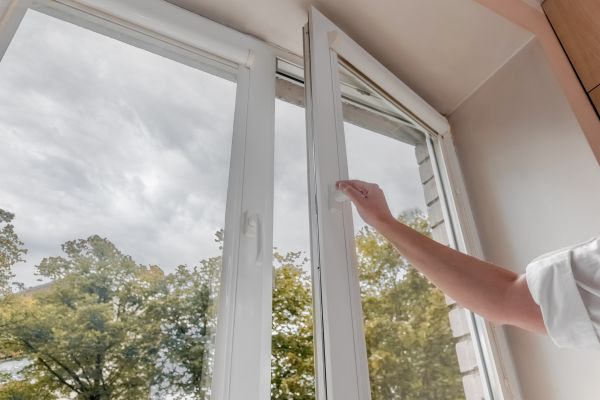 Vinyl Window Repair in Green Valley