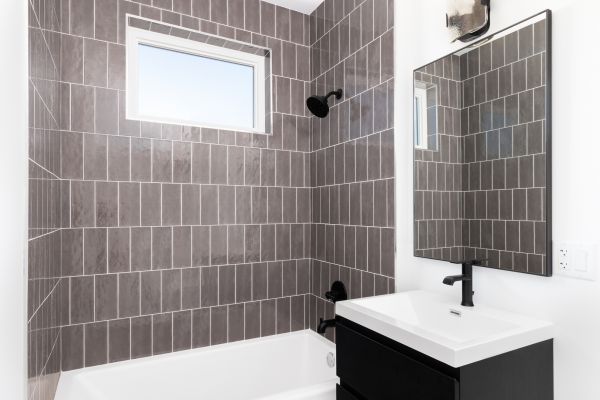 Shower Window Repair in Green Valley