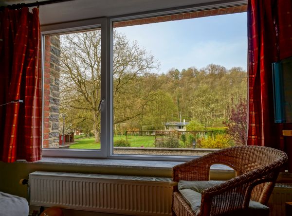 Fiberglass Window Repair in Green Valley