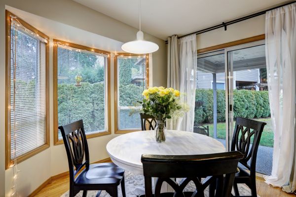 Curved Window Repair in Green Valley